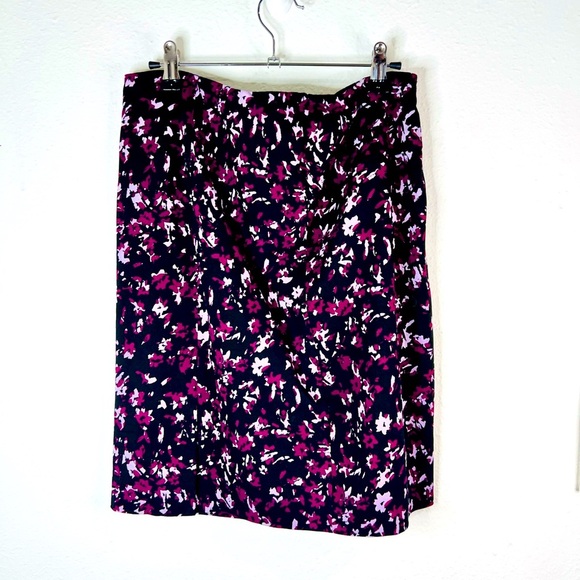 Lysse Floral Pull-On Skirt Large Stretch Waist 20.5โ Length - Picture 5 of 5